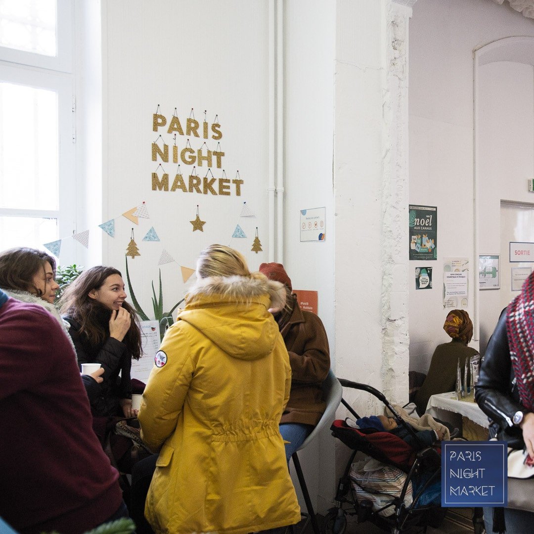 marché de noël aux canaux vu de l'intérieur
