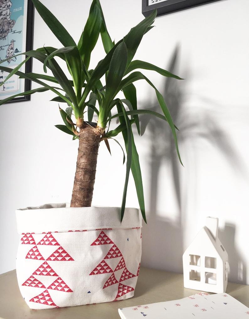 plante avec pot en tissu durable